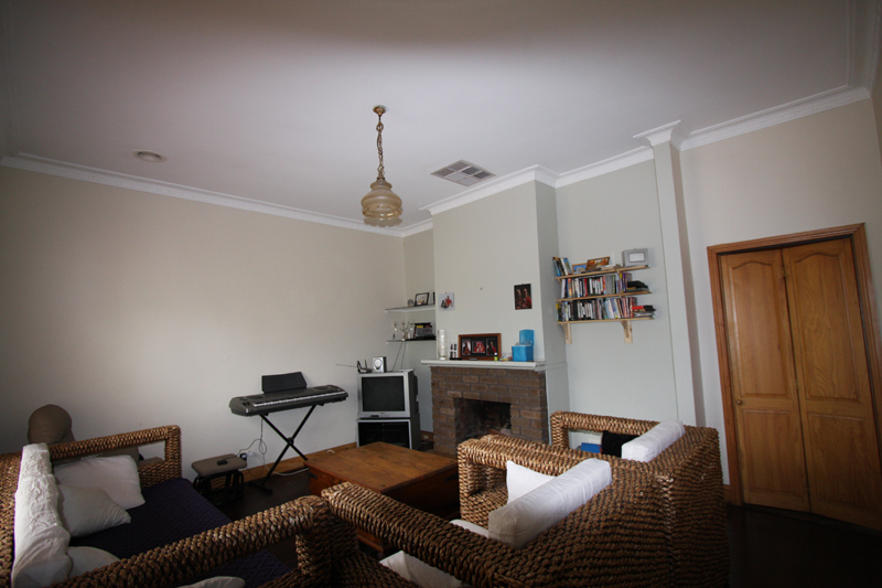 FAMILY HOME Picture 2