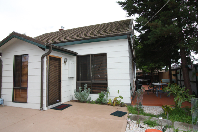 FAMILY HOME Picture 1