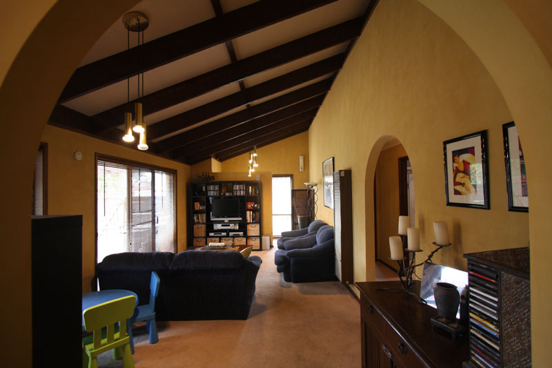 UNDER OFFER Picture 3