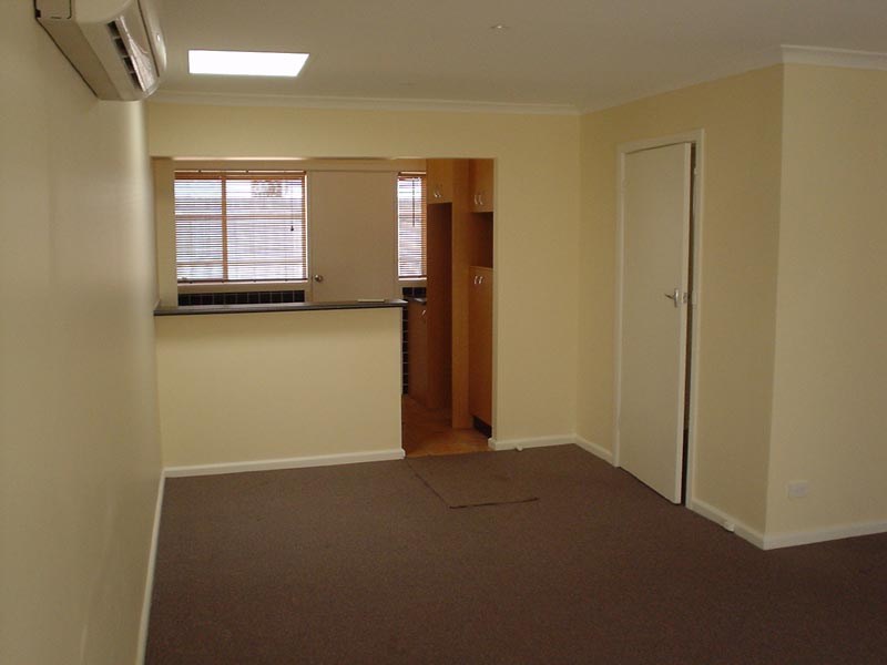 BEACHSIDE UNIT Picture 3