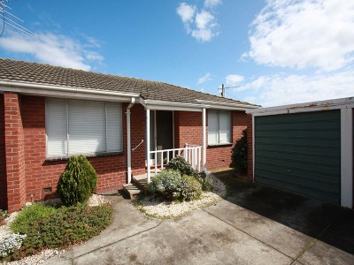 UNDER OFFER Picture
