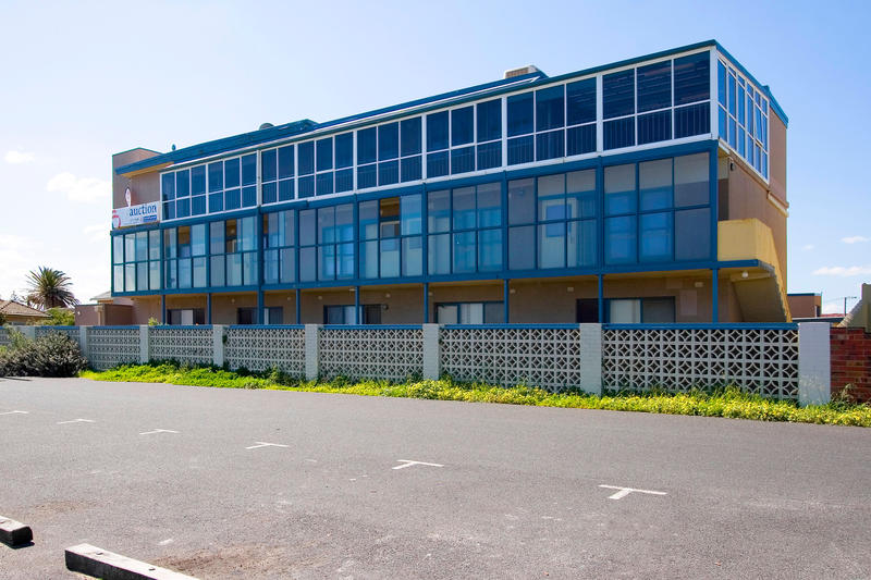 Block of Apartments, to be auctioned this saturday @ 2pm Picture 2