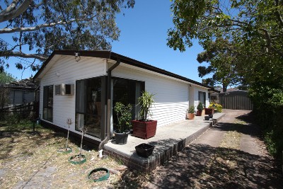 UNDER OFFER Picture UNDER OFFER Picture