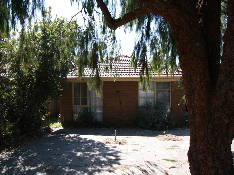 UNDER OFFER Picture 2