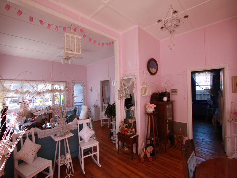 Seaside Charm! Picture 2