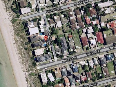 Absolute Beachfront Family Home Picture