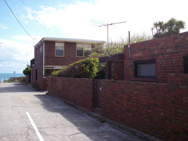 Absolute Beachfront Home - 180 degree views Picture 3