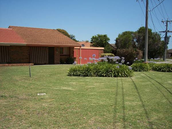 UNDER OFFER Picture 3