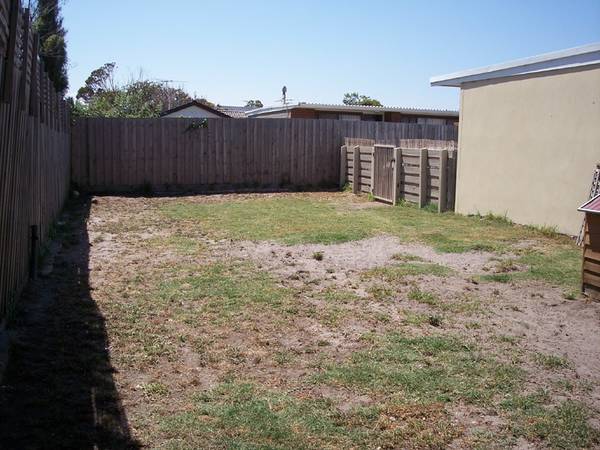 UNDER OFFER Picture 3