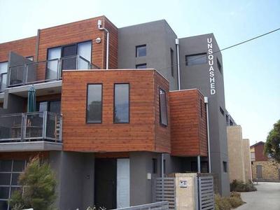 UNDER OFFER Picture UNDER OFFER Picture