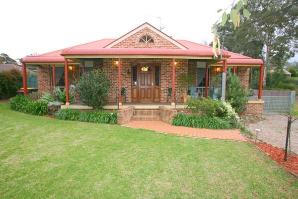 Country Charm Picture 1