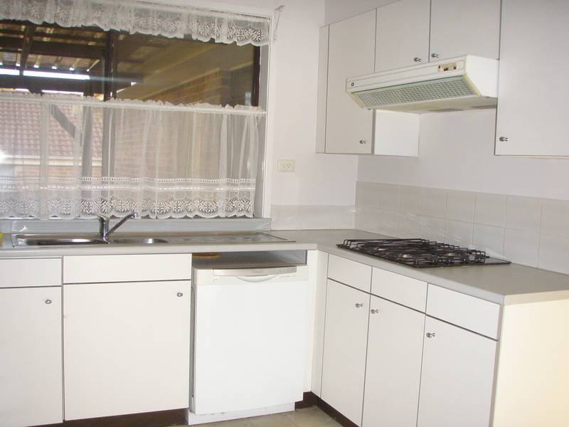 3 Bedroom Beauty - Available from the 16th November 2009 Picture 3