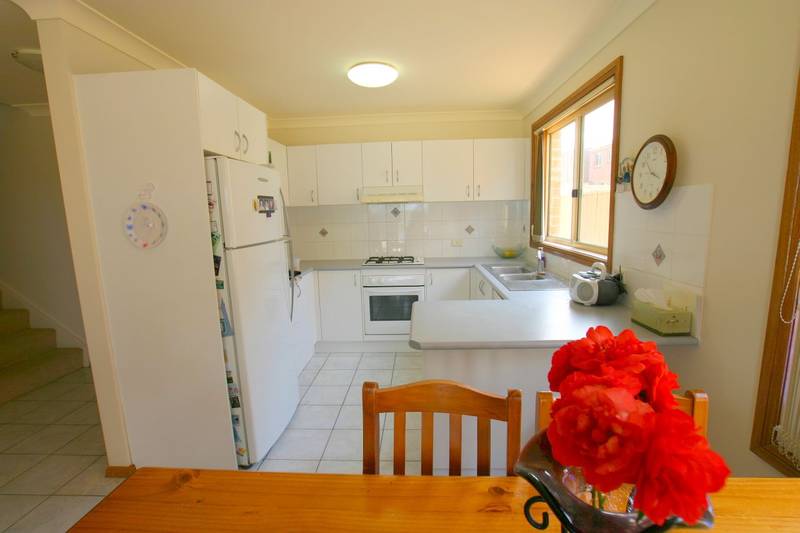 Step In To The Market Picture 3