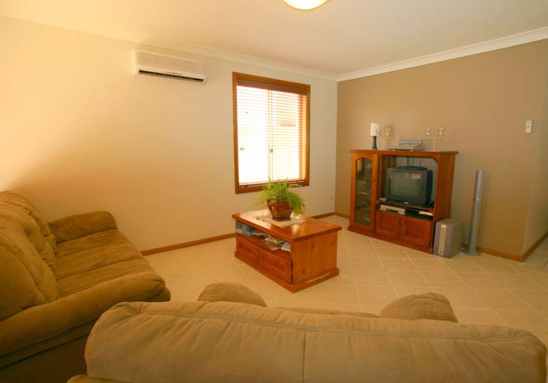 Step In To The Market Picture 2