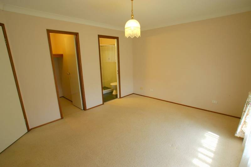 Perfectly Positioned Picture 3