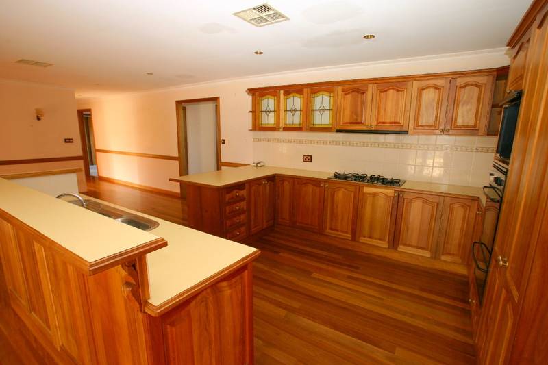 Grab The Cheque Book Picture 2