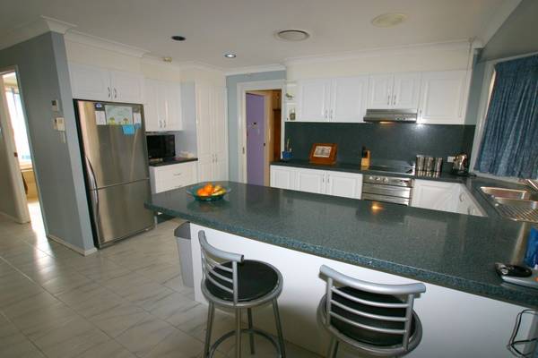 Very Very Deceiving / Splash into Summer Picture 3