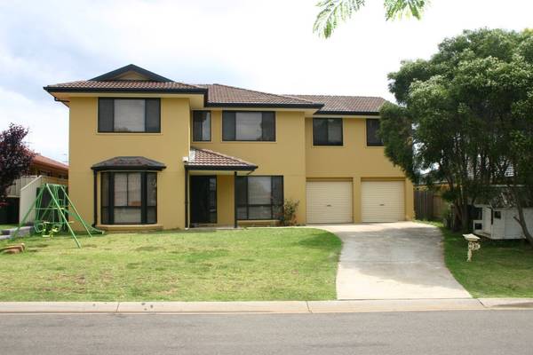 Large Family Wanted Picture 1