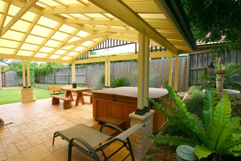 URGENT SALE - OWNER BOUGHT ELSEWHERE - BARGAIN HUNTERS DREAM Picture 3