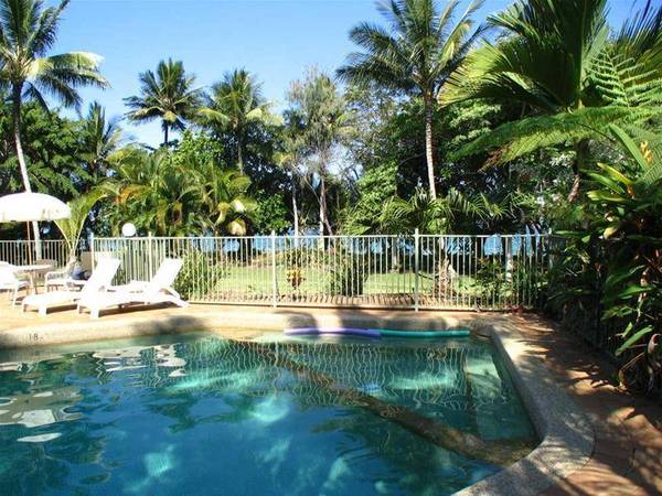 ABSOLUTE BEACHFRONT APARTMENT Picture 2