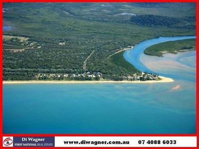 EXCLUSIVE BEACHFRONT POSITION Picture EXCLUSIVE BEACHFRONT POSITION Picture