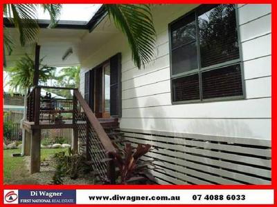 QUAINT COASTAL AMBIENCE Picture QUAINT COASTAL AMBIENCE Picture