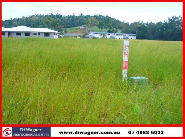 JUST LISTED! Picture 1