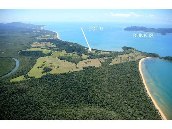 SECLUDED ABSOLUTE BEACHFRONT GETAWAY Picture 3