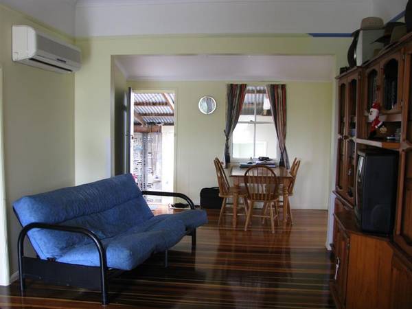 RENOVATED QUEENSLANDER
BEST BUY IN EL ARISH! Picture 2