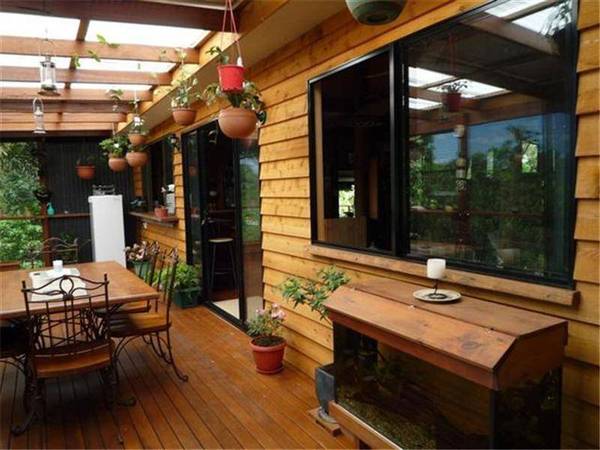 ACREAGE WITH THE SECLUSION YOU'VE ONLY EVER DREAMED ABOUT.... Picture 2