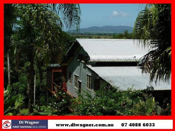 ACREAGE WITH THE SECLUSION YOU'VE ONLY EVER DREAMED ABOUT.... Picture 1