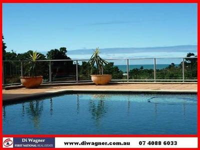 SECLUDED MEDITERRANEAN VILLA ON 12 HA (29 ACRES) - DECEASED ESTATE Picture