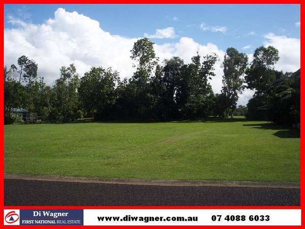 BACKING ONTO PARKLAND... Picture 1