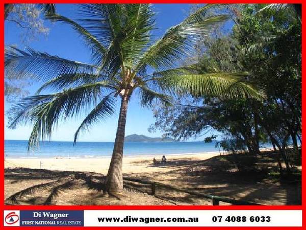 BEACHFRONT DEVELOPMENT SITE Picture 1