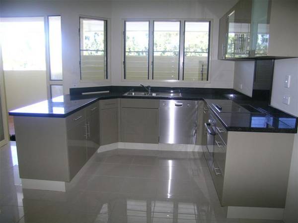 NEW UNIT IN A GREAT LOCATION! Picture 1