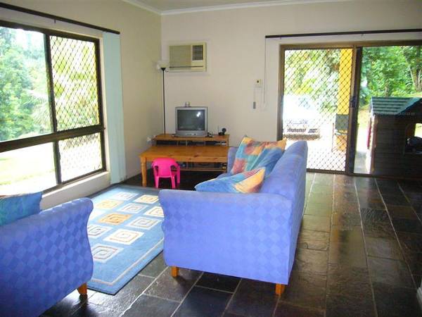 GOTTA GET- AWAY?? Picture 2