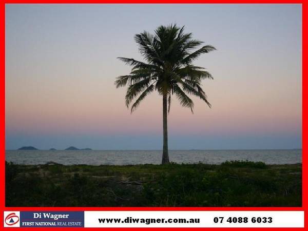 MEDITERRANEAN VILLA BY THE SEA Picture 1