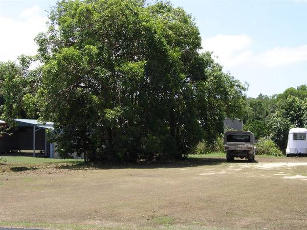 WANT TO LIVE BY THE SEA? Picture 2