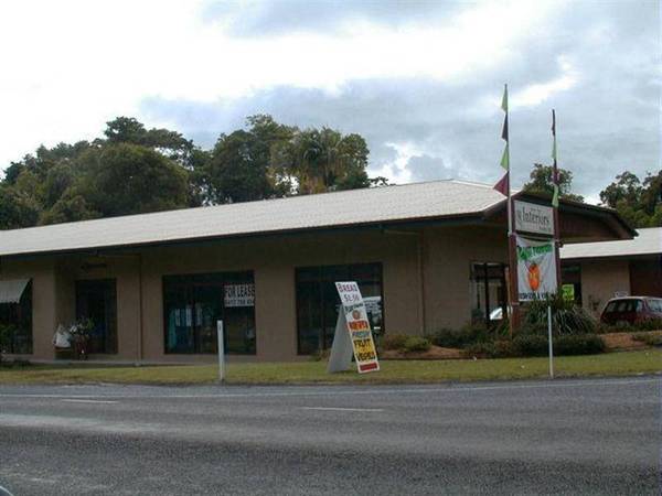 COMMERCIAL SPACE FOR SALE! Picture 2