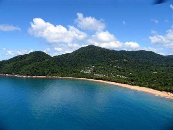 400m to the Beach! Picture 1