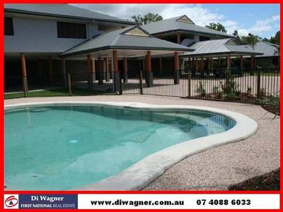 Brand New Unit with Rainforest Backdrop Picture