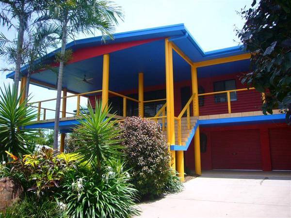 LIVE YOUR FANTASY Picture 2