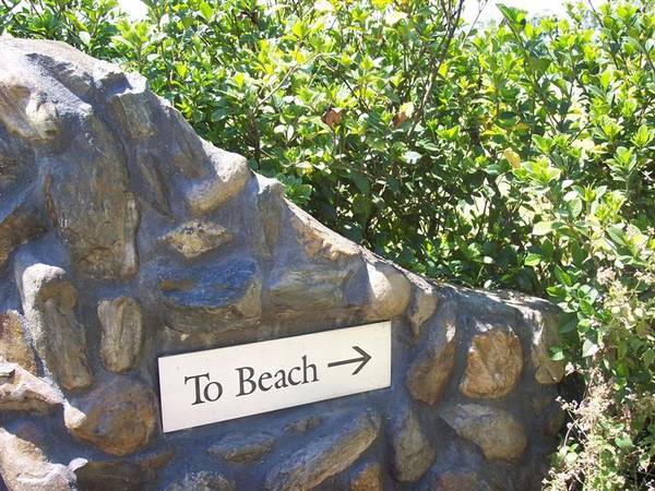 HALF ACRE BY THE SEA Picture 3