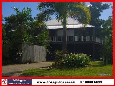 CLASSIC QUEENSLANDER Picture CLASSIC QUEENSLANDER Picture