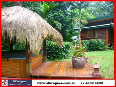 PERFECTLY POSITIONED FOR PRIVACY Picture