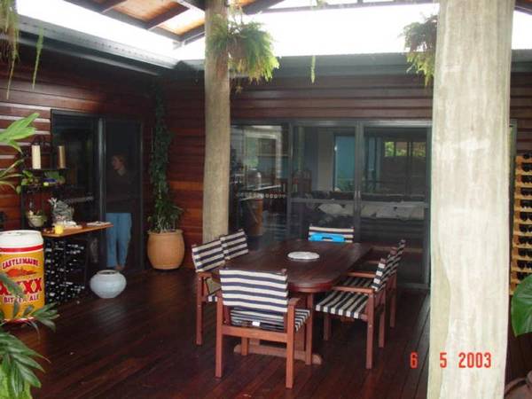 A FAMILY HOME OR A GREAT B & B? Picture 3