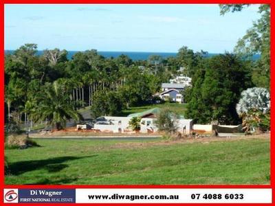 OCEAN GLIMPSES OF DUNK ISLAND Picture OCEAN GLIMPSES OF DUNK ISLAND Picture