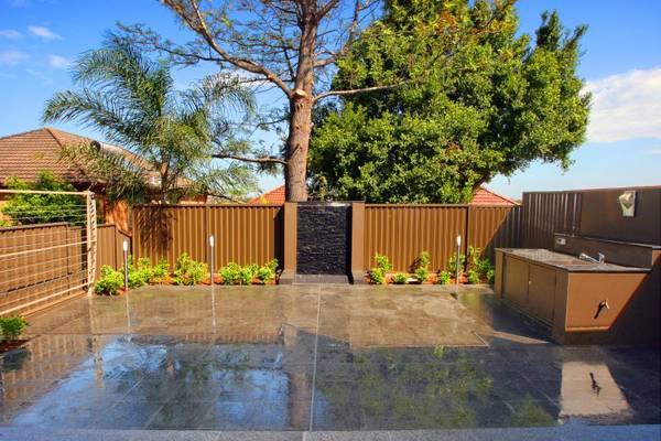 ULTRA MODERN LIVING Picture ULTRA MODERN LIVING Picture