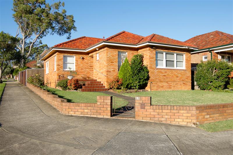 IMMACULATE PRESENTATION Picture 1