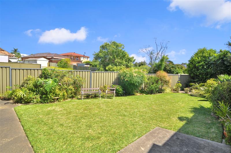 NEAT AS A PIN Picture 3